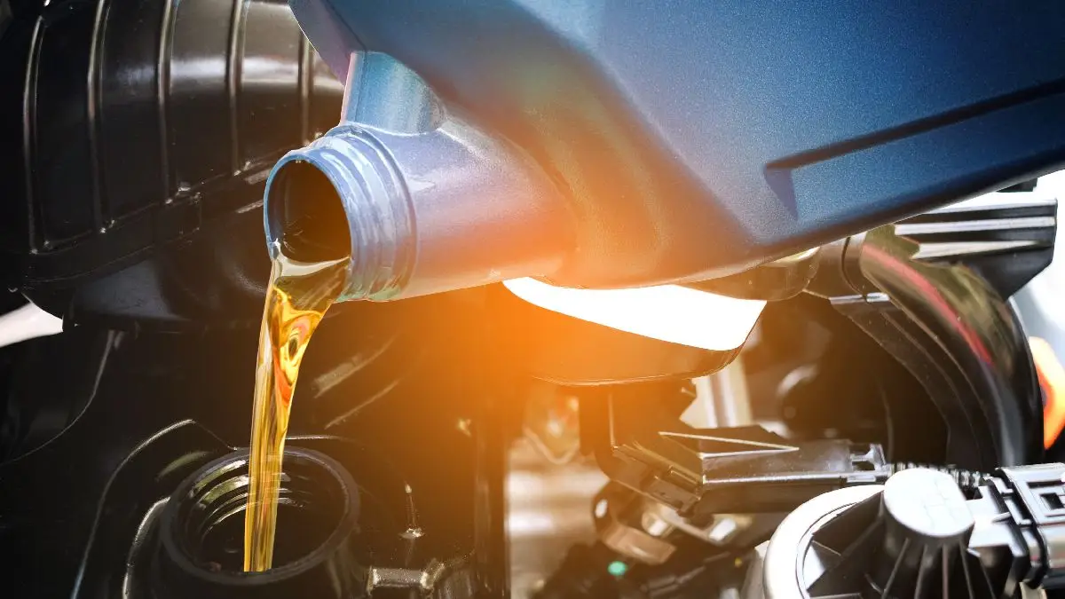 Prolong Your Car's Lifespan: The Power of Regular Oil Change in Abu Dhabi