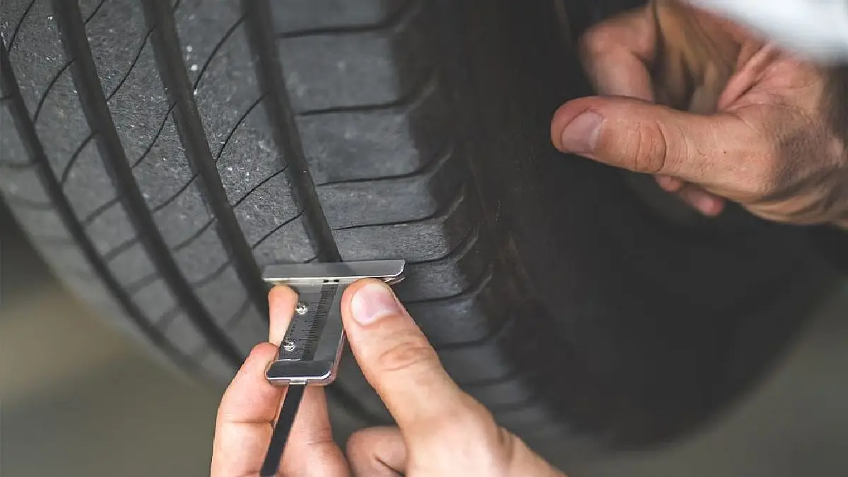 Spotting the Signs: A Guide to Knowing When to Replace Your Car Tyres