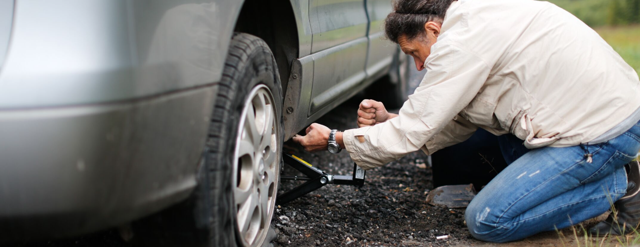 Puncture Repairs vs New Tyres – What’s Safer on UAE Roads?